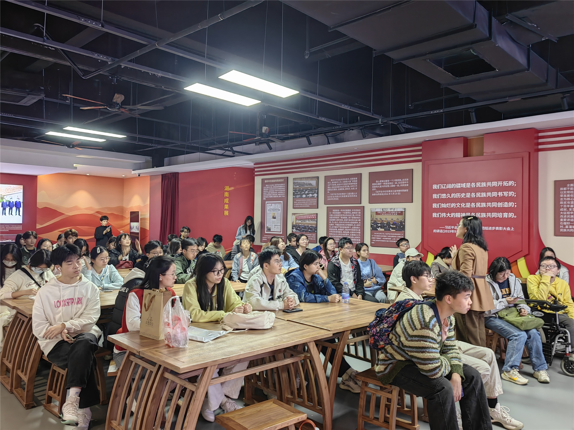 图片4.jpg 图片4.jpg